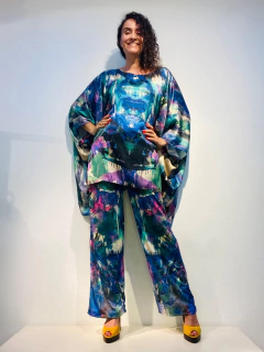 Camiseta Maxi Cetim Joan Azul - ALESSA