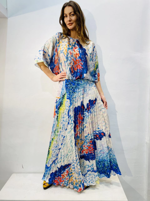 Vestido Morcego Saia Plissada Crepe Mar