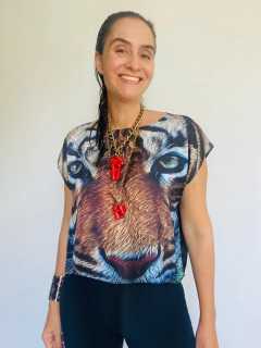 Camiseta Cropped Cetim Tigre on internet