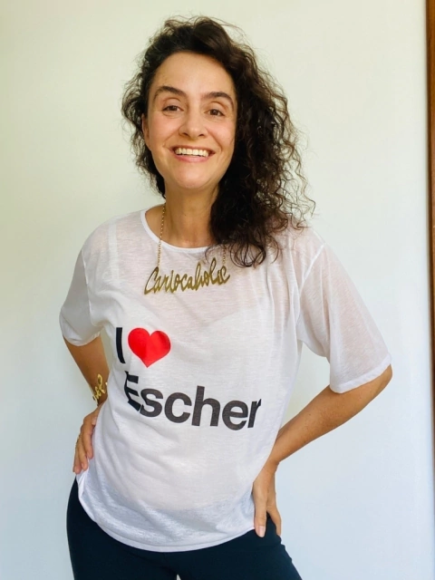 Camiseta Básica Vual de Malha I <3 Escher