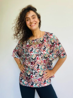 Camiseta Morcego Cetim Borboletas - ALESSA