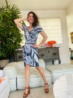 Vestido Torcido Jersey Folhas Listradas - buy online