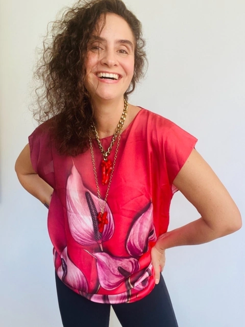 Camiseta Kaftan Cetim Antúrio Vermelho