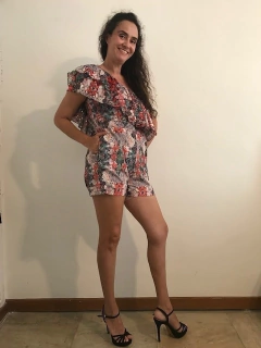 Macaquinho Ombro Só Babados Laise Lantejoulas