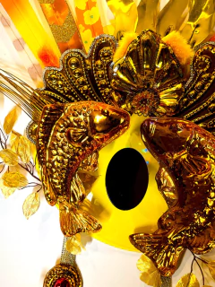 Escultura Golden Jaune - comprar online