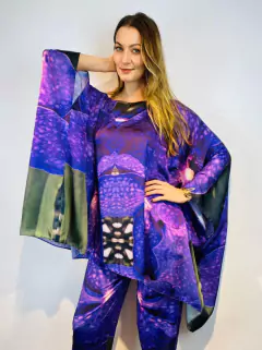 Camiseta Maxi Morcego Cetim Orquídea Roxo