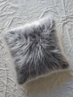 Almohadón Otto gris plata - 38*38 cm. - comprar online