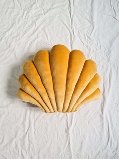 Almohadón Caracola Mostaza - comprar online