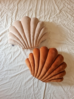 Almohadón Caracola Canela - Jolu