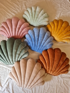 Imagen de Almohadón Caracola Mostaza