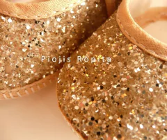 zapatitos guillermina en gliter dorado para bautismo fiesta casamiento - Piojis Ropita Importada