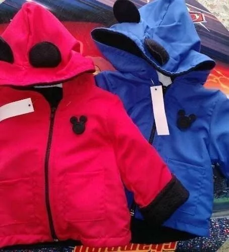 Campera Mickey Forrada en Polar con Capucha en internet