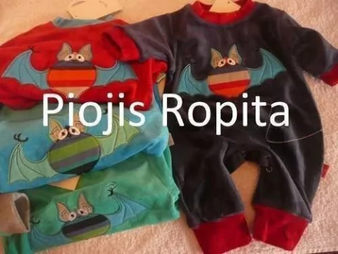 Enterito largo de Plush con divertido Aplique Bordado de murciélago