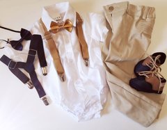 Imagen de Traje para bautismo fiesta bodycamisa pantalon gabardina tiradores moño zapatos