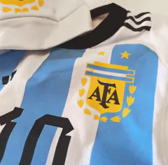 Set Conjunto de argentina body manga corta bermuda short y babero bandana o gorrito tambien regalo de nacimiento