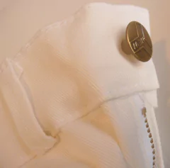 Set conjunto traje bautismo pantalon o jean body camisa blanco zapatos porta chupetes y tiradores en internet