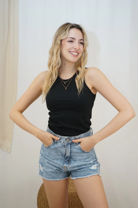 Musculosa Ori Negro - comprar online