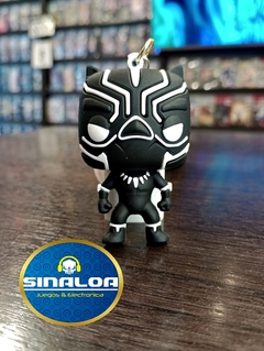 Llavero Superheroe - Black Panther (negro y blanco)