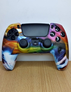 Funda joystick ps5 (blanca diseño rayas de colores)