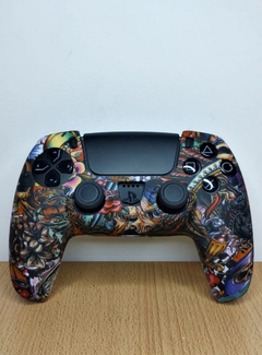 Funda joystick ps5 (blanca diseño calaveras y flores) en internet