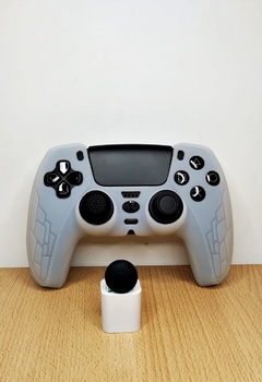 Funda joystick ps5 con agarre antideslizante + sticks (rigida blanca transparente)