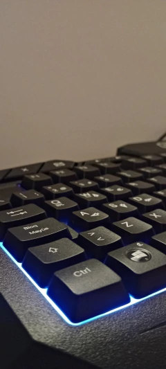 Combo Gamer 4 en 1 Gtc cbg-014 rgb (teclado-mouse-pad-auricular)