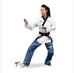 Dobok New Poomsae Daedo Feminino Aprovado WT - comprar online