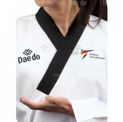 Dobok New Poomsae Daedo Feminino Aprovado WT na internet