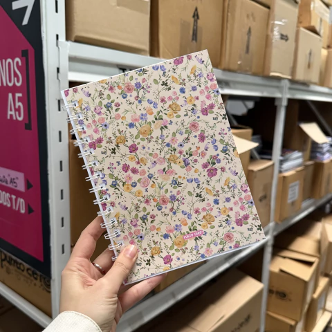 Cuaderno A5 Tapa Flexible - Flores Beige