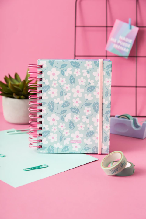 Agenda MODERNA Hoja por día - FLORCITAS AQUA - comprar online