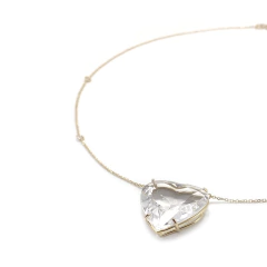 Colar Coração Quartzo Cristal - La Chica de Oro