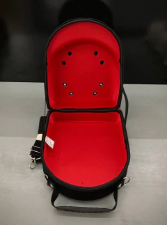 CASE METAL BLACK na internet