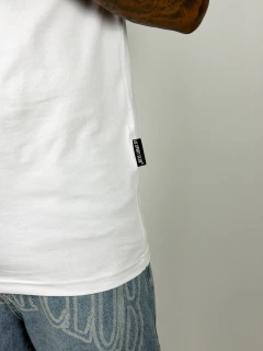BASIC WHITE - comprar online