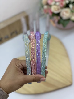 Tiara cristal com laço clear na internet