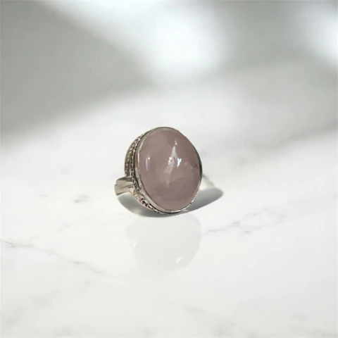 Anillo de Alpaca Cuarzo Rosa Grande con Baño de Plata - comprar online