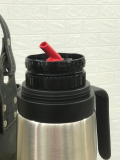 Imagen de TERMO ACERO INOXIDABLE MEDIA MANIJA MOR