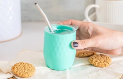 MATE CON TAPA ANTIVUELCO NO SE LAVA MATEAVA - Mots