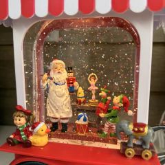 Carro candy con Papá Noel con luz y música 16,5x9x27cm a pil en internet