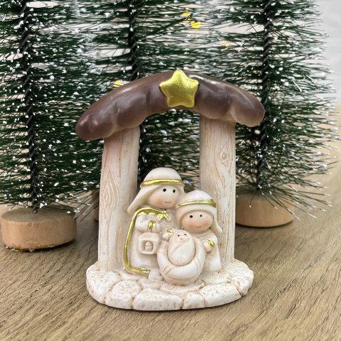 SAGRADA FAMILIA CON PORTAL SURTIDA