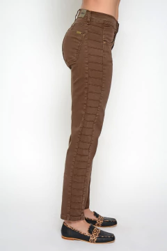 Mom DUA alforzas chocolate (J6115) - comprar online