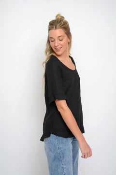 Remera CAMUS con volados de lino (2002) - comprar online