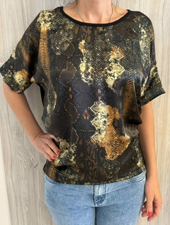 Imagen de Blusa PARAÍSO frente de raso (5944)