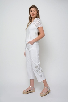 Crop baggy TULIPAN bordado blanco (J5951) - comprar online