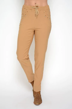 Jogger WONDER con tachas y cristales (6026) - tienda online