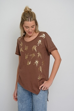 Remera LORCA asimétrica hojitas (2009) - comprar online