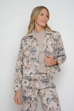 Campera KEITH estampada beige (J6138)