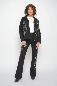 Campera CHRIS bordada negra (J6108) en internet