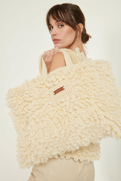 Imagen de BOLSO BENICIO HAND MADE