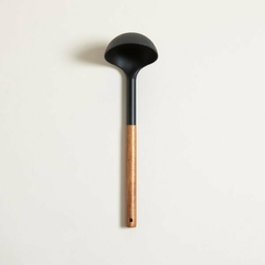 Cucharon nylon-mango madera y acero 29x8cm - comprar online