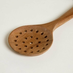 ESPUMADERA DE ACACIA 28,5 CM en internet